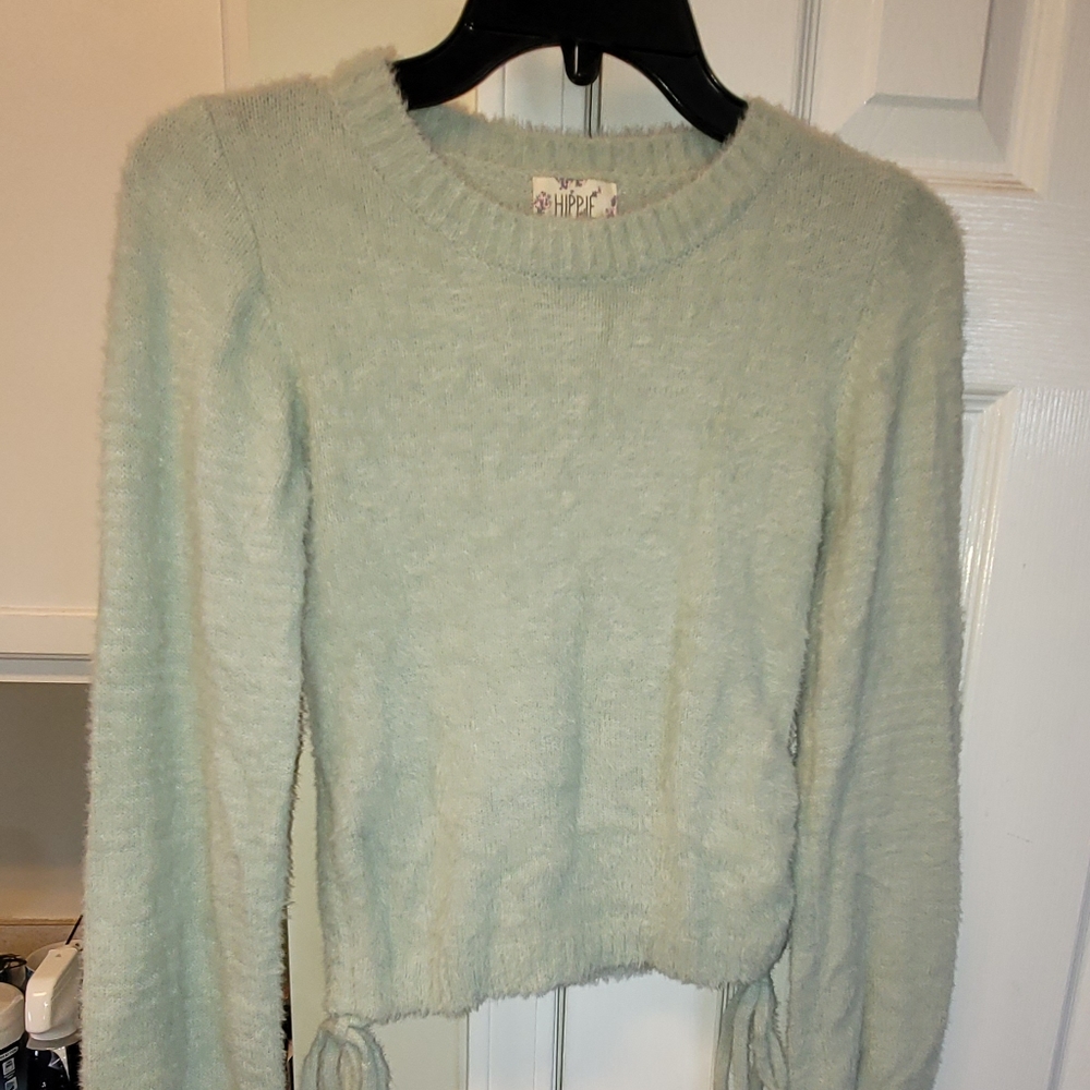 Seafoam green fuzzy juniors sweater
